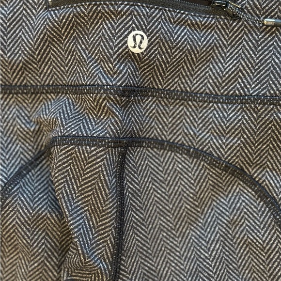 Lululemon Speed Crop Leggings Black Giant Herringbone Size 4 - Picture 2 of 8